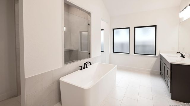 2212 Sur Avenue, New Braunfels, TX 78132