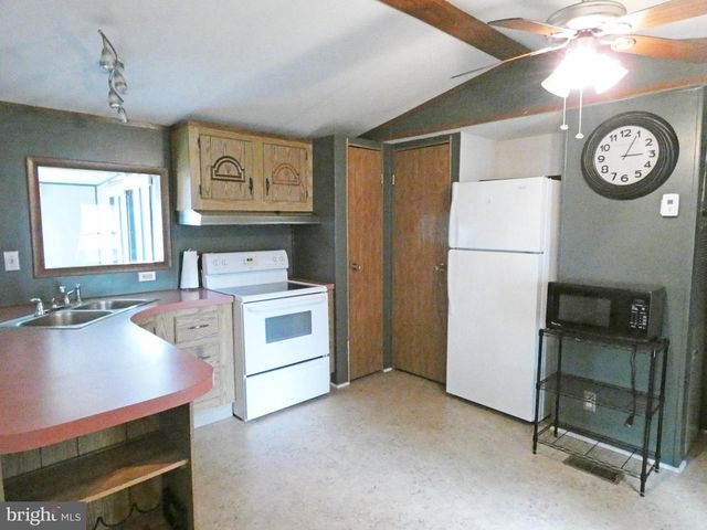 1 VICTORY AVE #55, Pennsville, NJ 08070