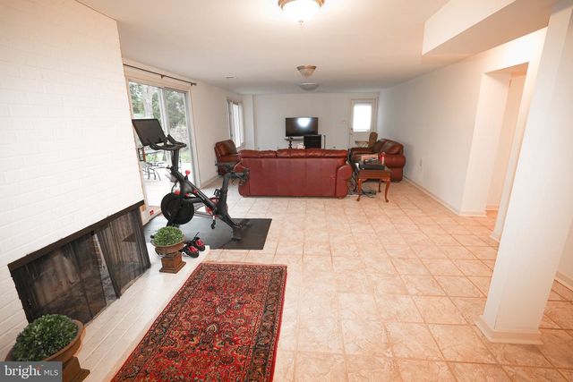 6025 ORRIS ST, Mclean, VA 22101