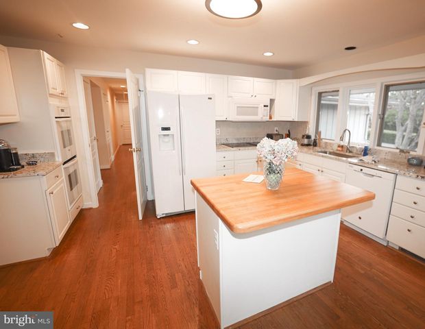6025 ORRIS ST, Mclean, VA 22101