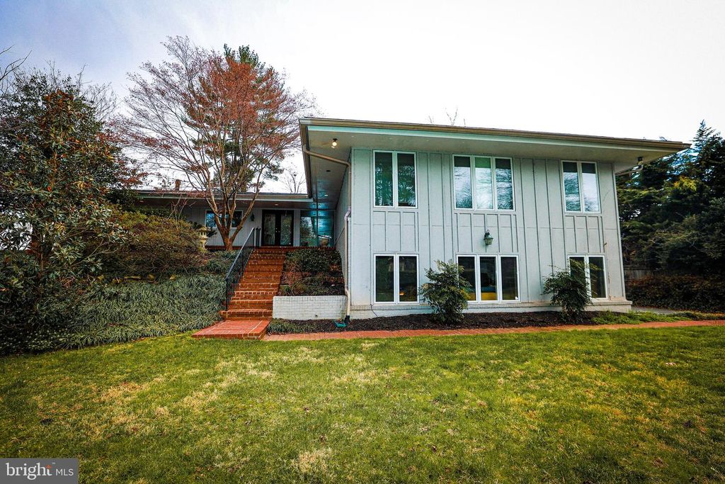 6025 ORRIS ST, Mclean, VA 22101