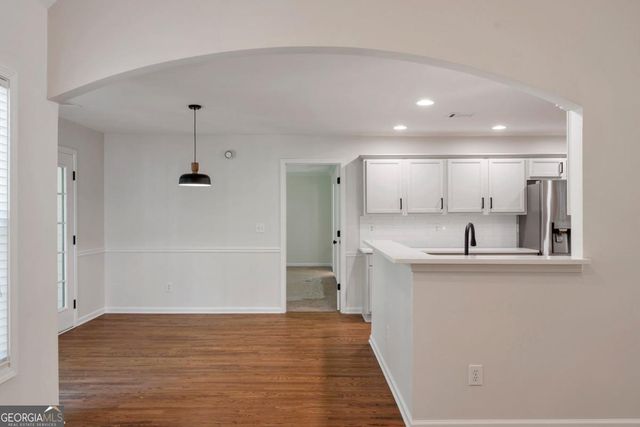 5523 River Valley Way, Flowery Branch, GA 30542
