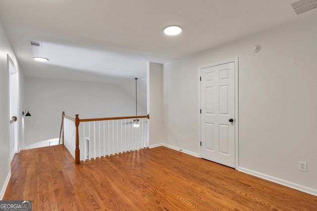 5523 River Valley Way, Flowery Branch, GA 30542