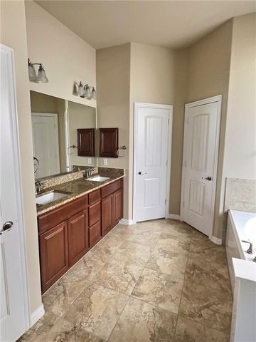 3000 Dusty Chisolm TRL, Pflugerville, TX 78660