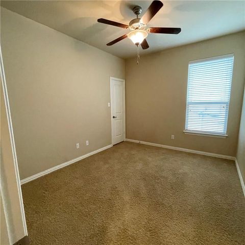 3000 Dusty Chisolm TRL, Pflugerville, TX 78660