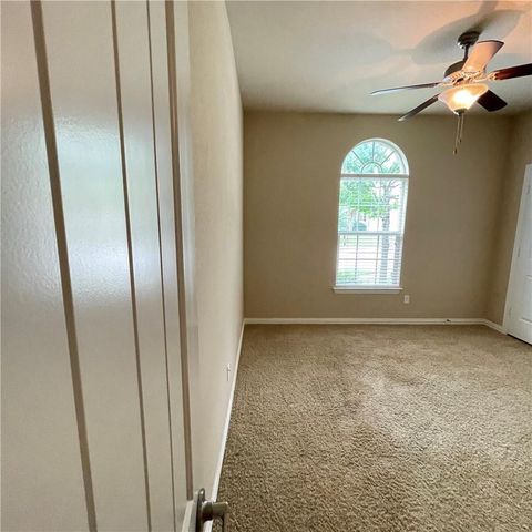 3000 Dusty Chisolm TRL, Pflugerville, TX 78660