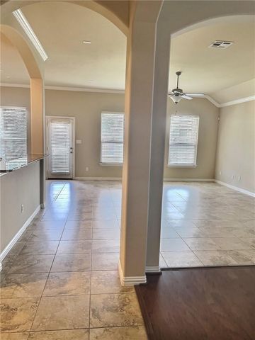 3000 Dusty Chisolm TRL, Pflugerville, TX 78660