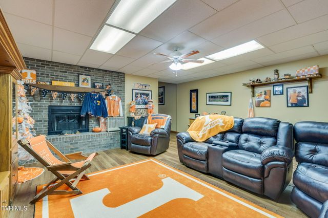 142 Old State Hwy 70, Rogersville, TN 37857