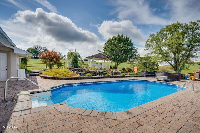 142 Old State Hwy 70, Rogersville, TN 37857