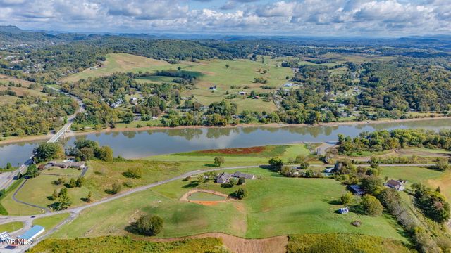 142 Old State Hwy 70, Rogersville, TN 37857