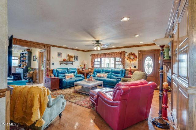 142 Old State Hwy 70, Rogersville, TN 37857