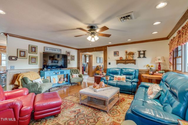 142 Old State Hwy 70, Rogersville, TN 37857