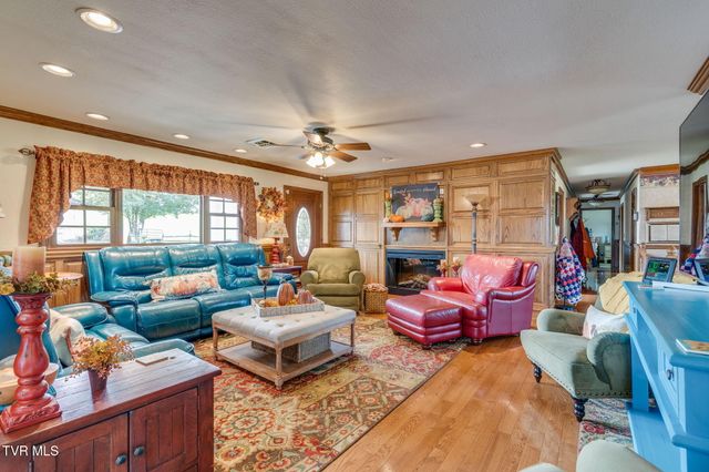 142 Old State Hwy 70, Rogersville, TN 37857