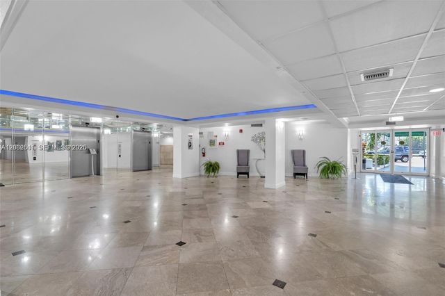 1000 Parkview Dr 715, Hallandale Beach, FL 33009