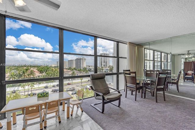 1000 Parkview Dr 715, Hallandale Beach, FL 33009