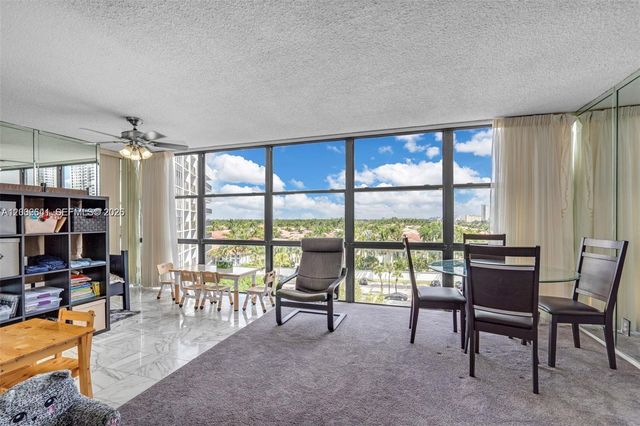 1000 Parkview Dr 715, Hallandale Beach, FL 33009