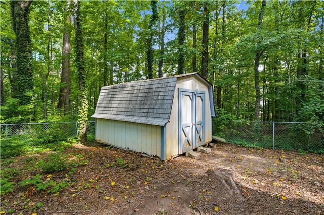 6166 Picketts Ridge NW, Acworth, GA 30101