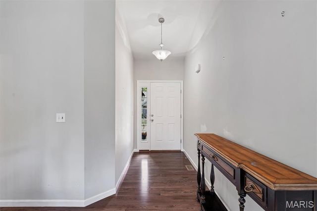 98 San Marino Parkway, Fenton, MO 63026