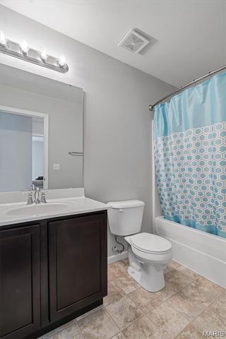 98 San Marino Parkway, Fenton, MO 63026
