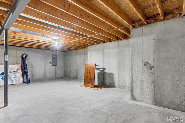 98 San Marino Parkway, Fenton, MO 63026