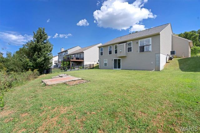 98 San Marino Parkway, Fenton, MO 63026
