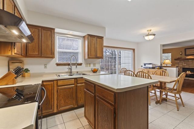 5400 W Donges LANE, Brown Deer, WI 53223