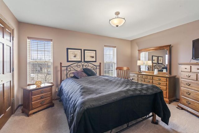 5400 W Donges LANE, Brown Deer, WI 53223