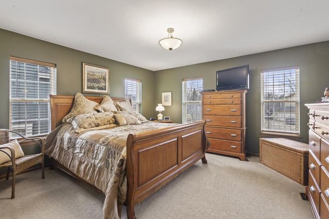 5400 W Donges LANE, Brown Deer, WI 53223