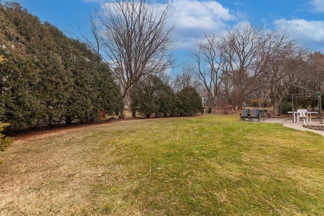 5400 W Donges LANE, Brown Deer, WI 53223