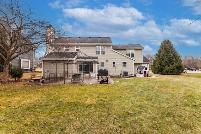 5400 W Donges LANE, Brown Deer, WI 53223