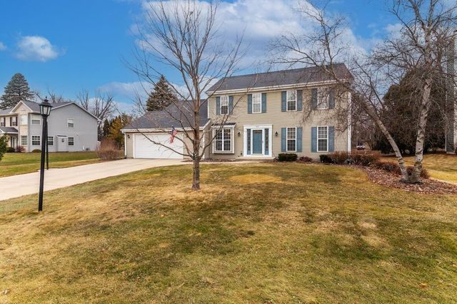 5400 W Donges LANE, Brown Deer, WI 53223