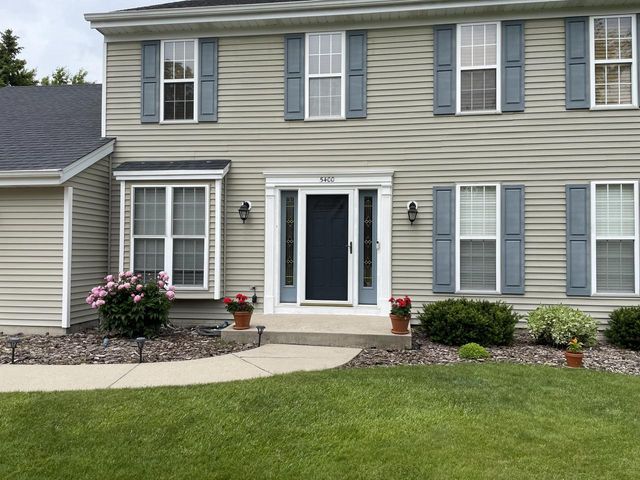 5400 W Donges LANE, Brown Deer, WI 53223