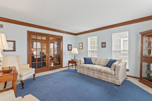 5400 W Donges LANE, Brown Deer, WI 53223