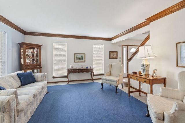 5400 W Donges LANE, Brown Deer, WI 53223