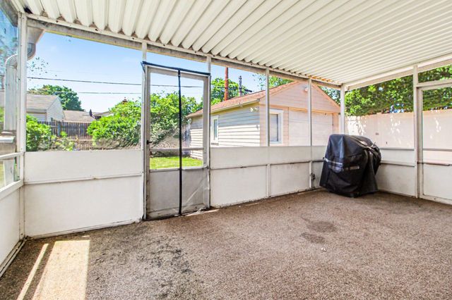 34101 Sequoia Street, Westland, MI 48185