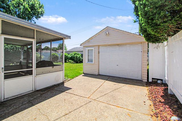 34101 Sequoia Street, Westland, MI 48185