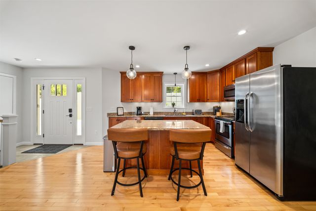 589 Laconia Road, Tilton, NH 03276