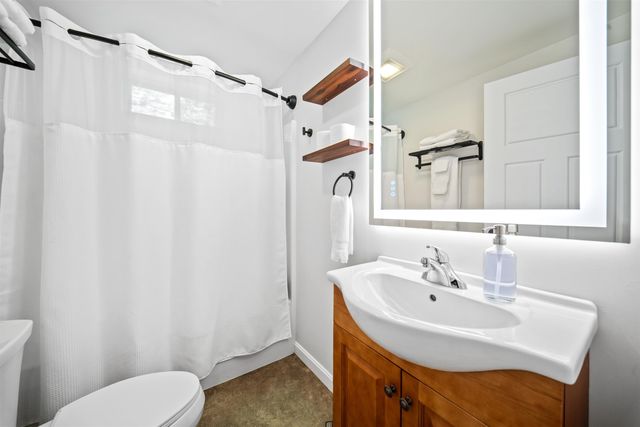 589 Laconia Road, Tilton, NH 03276
