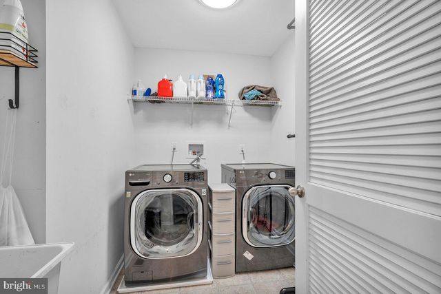 11 COTTONWOOD RD, Swedesboro, NJ 08085