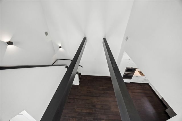 7702 Jacquelyn Oaks Road, Houston, TX 77055