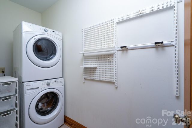 177 Yadkin Falls Road, New London, NC 28127