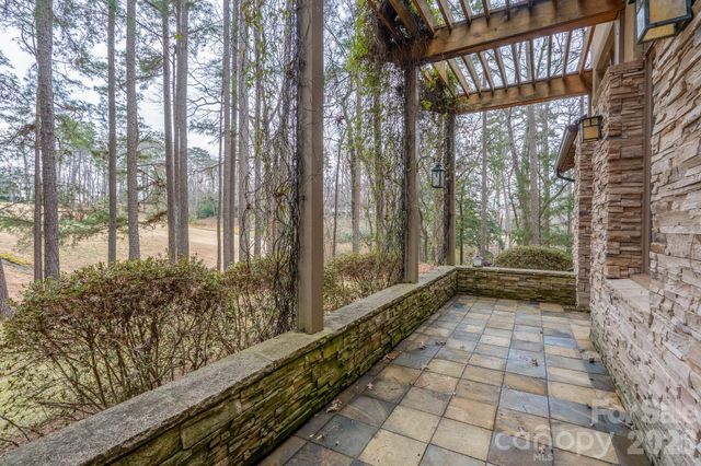 177 Yadkin Falls Road, New London, NC 28127