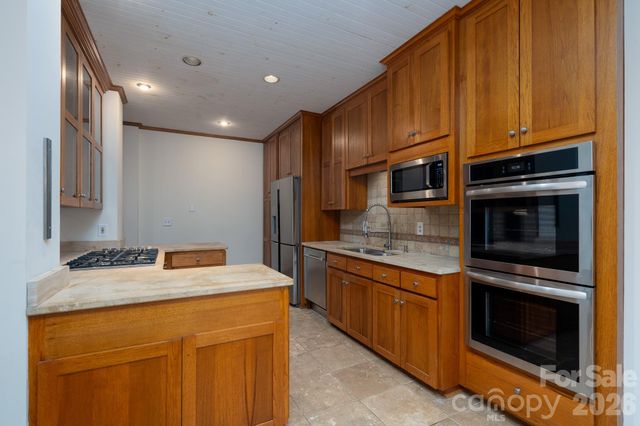 177 Yadkin Falls Road, New London, NC 28127