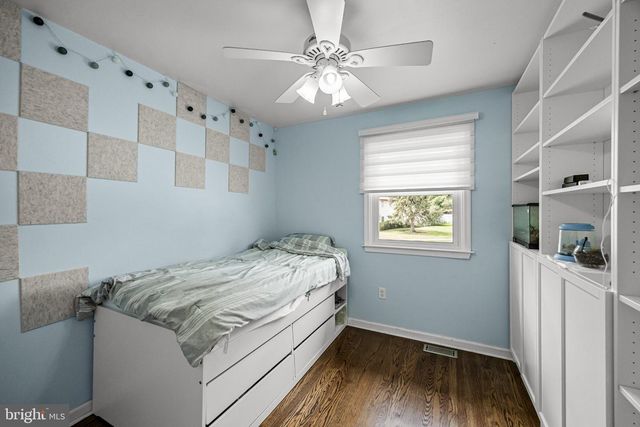 2 FLORENCE AVE, Marlton, NJ 08053