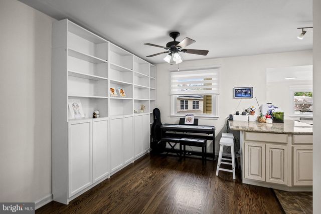 2 FLORENCE AVE, Marlton, NJ 08053