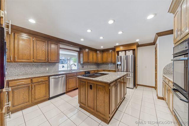 10726 S 69th East Avenue, Tulsa, OK 74133