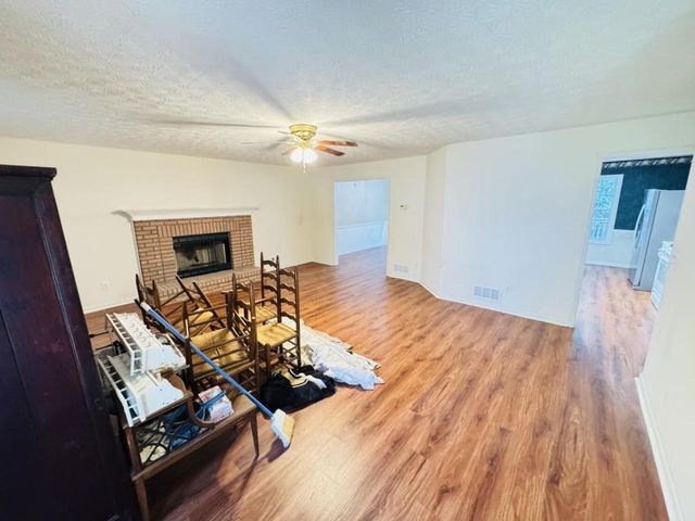 981 Streamwater Cove, Lawrenceville, GA 30045