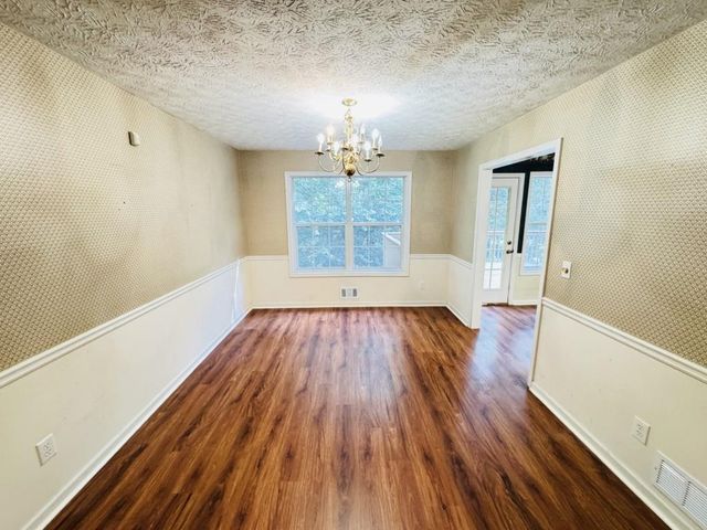 981 Streamwater Cove, Lawrenceville, GA 30045