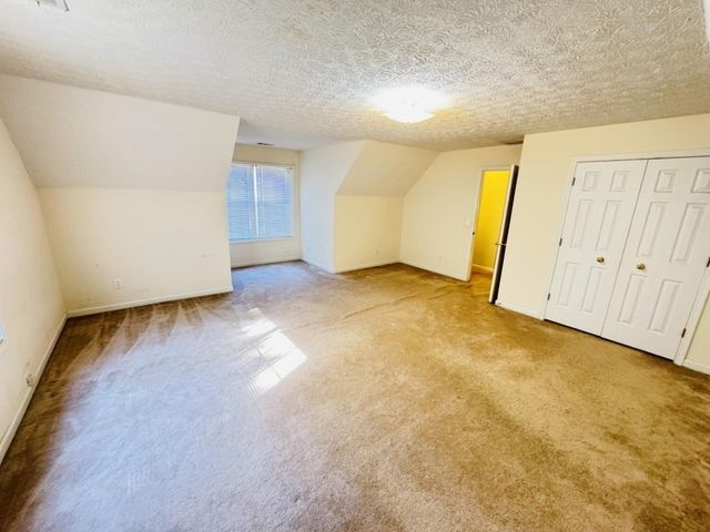 981 Streamwater Cove, Lawrenceville, GA 30045