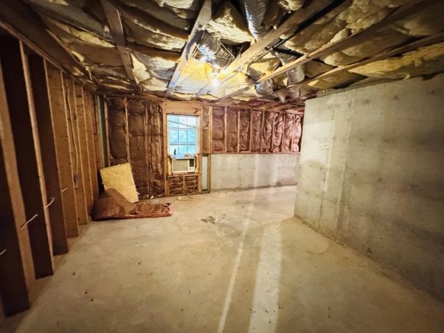 981 Streamwater Cove, Lawrenceville, GA 30045